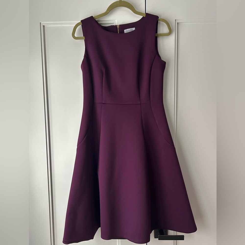 Calvin Klein women’s sleeveless fitted midi dress, size 6.